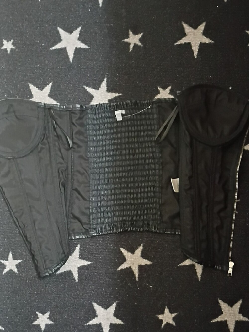 Vintage! Charlotte Russe Black Faux Leather Zip-Front Corset Top. - Picture 5 of 7